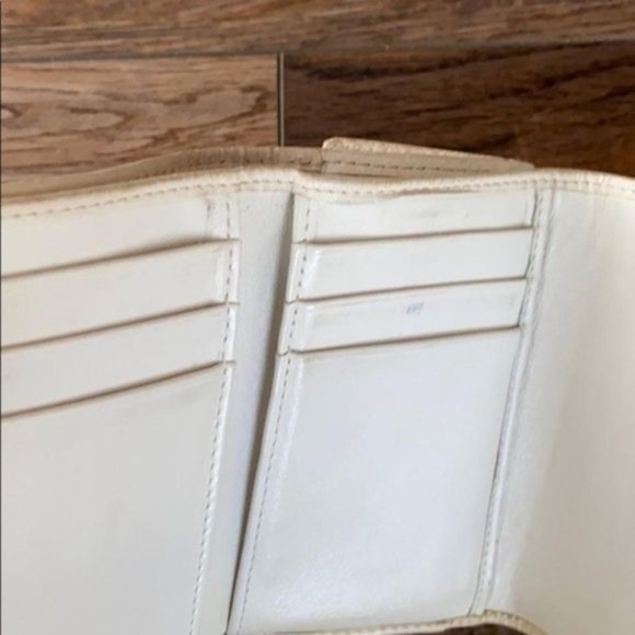 Coach Wallet #9💥PRICE DROP💥 - Picture 5 of 9